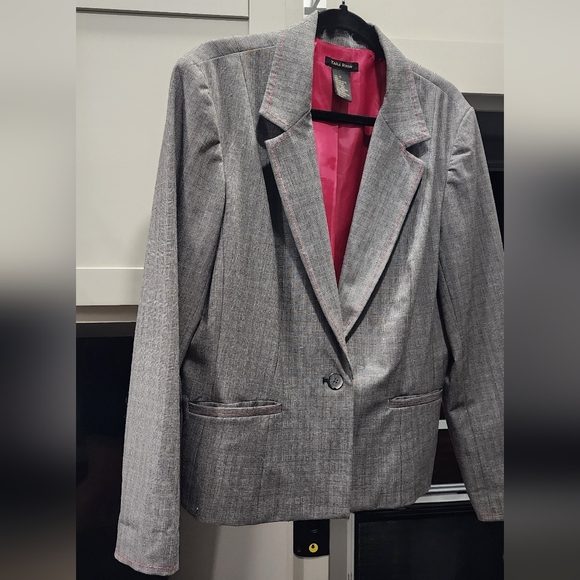 Tara Ryan Blazer with Pink Stitching & Lining - Picture 2 of 10